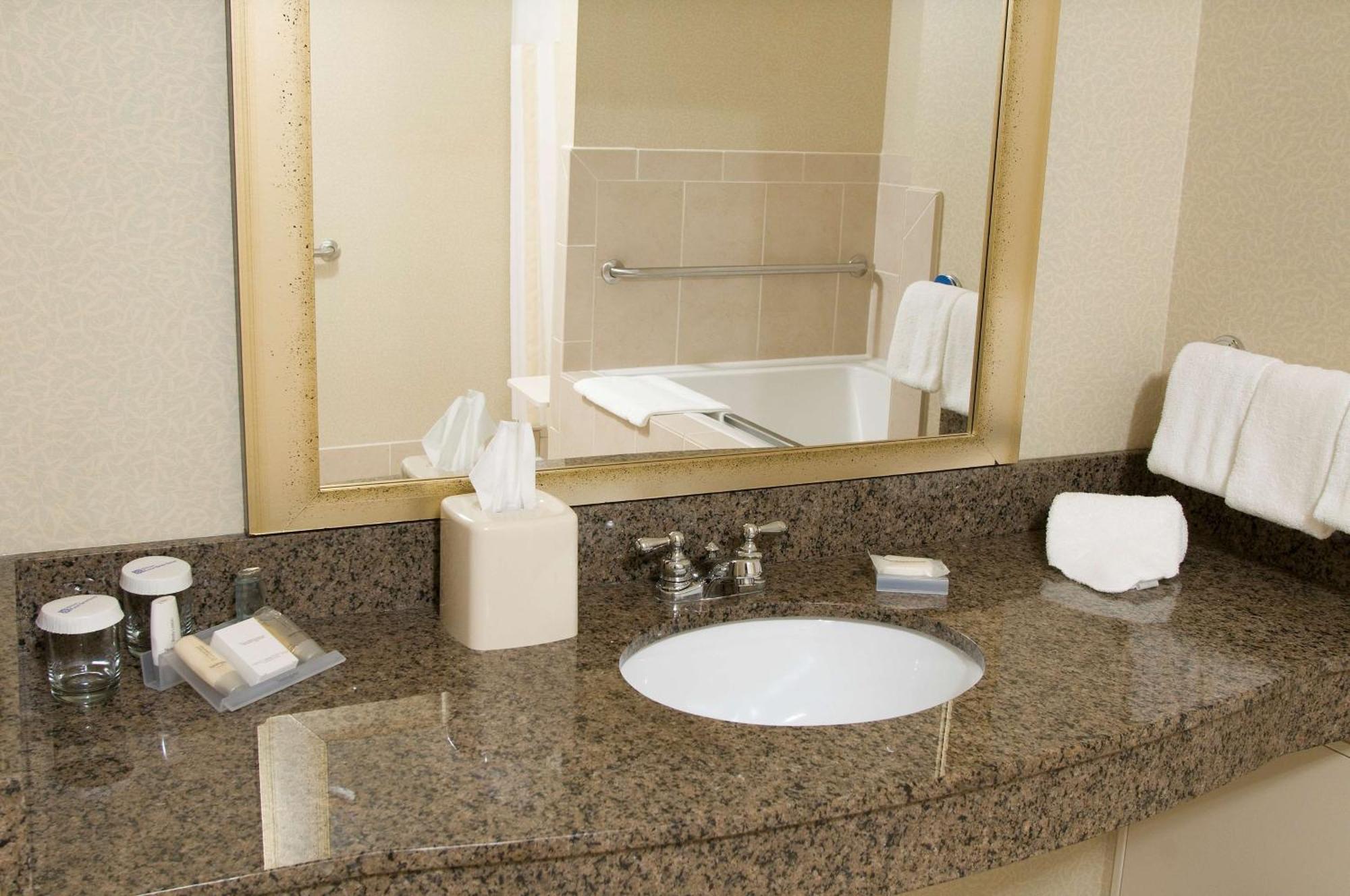 Hilton Garden Inn Mount Holly/Westampton Eksteriør billede
